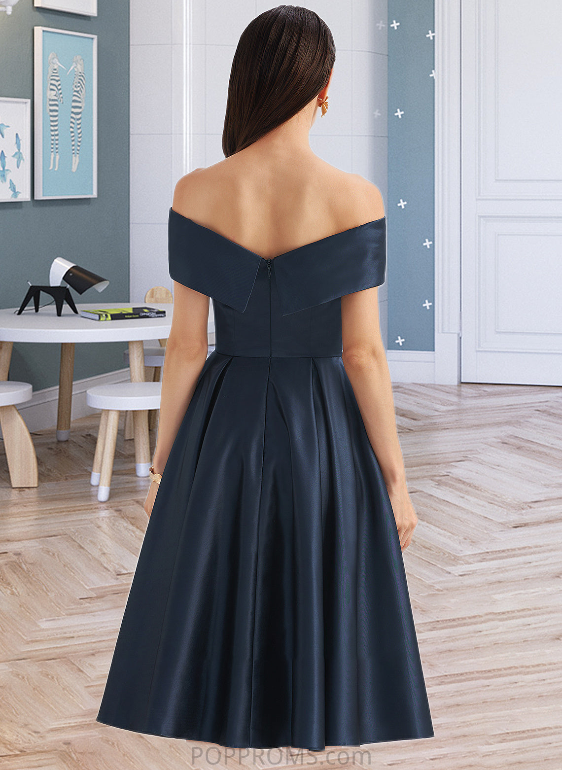 Izabelle A-Line Off-the-Shoulder Knee-Length Bridesmaid Dress With Pockets PP6P0013150