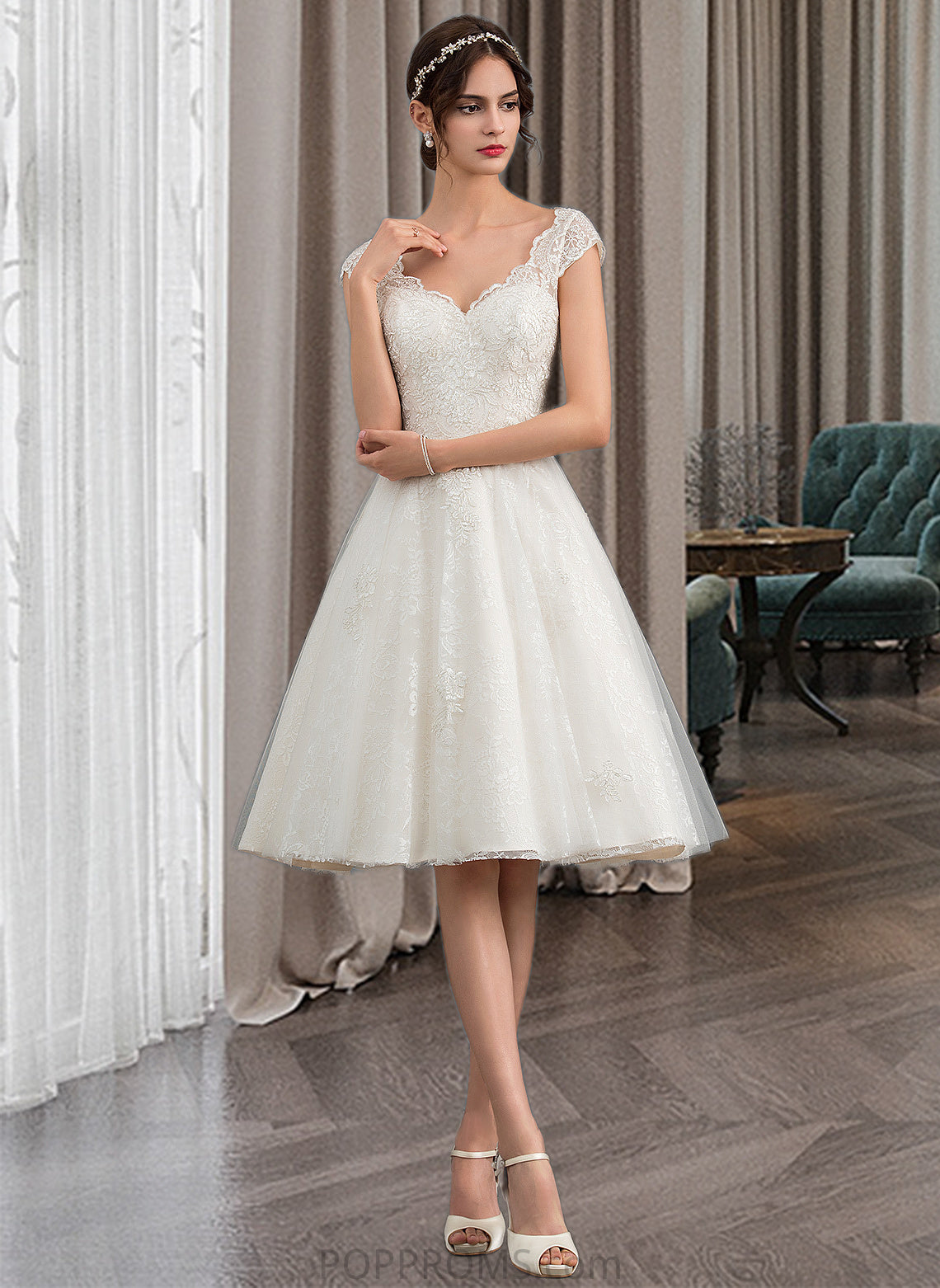 Kiera A-Line V-neck Knee-Length Tulle Lace Wedding Dress PP6P0013700