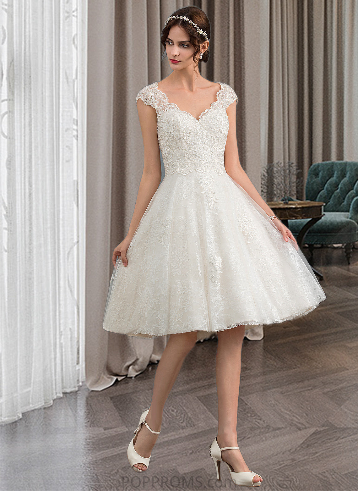 Kiera A-Line V-neck Knee-Length Tulle Lace Wedding Dress PP6P0013700