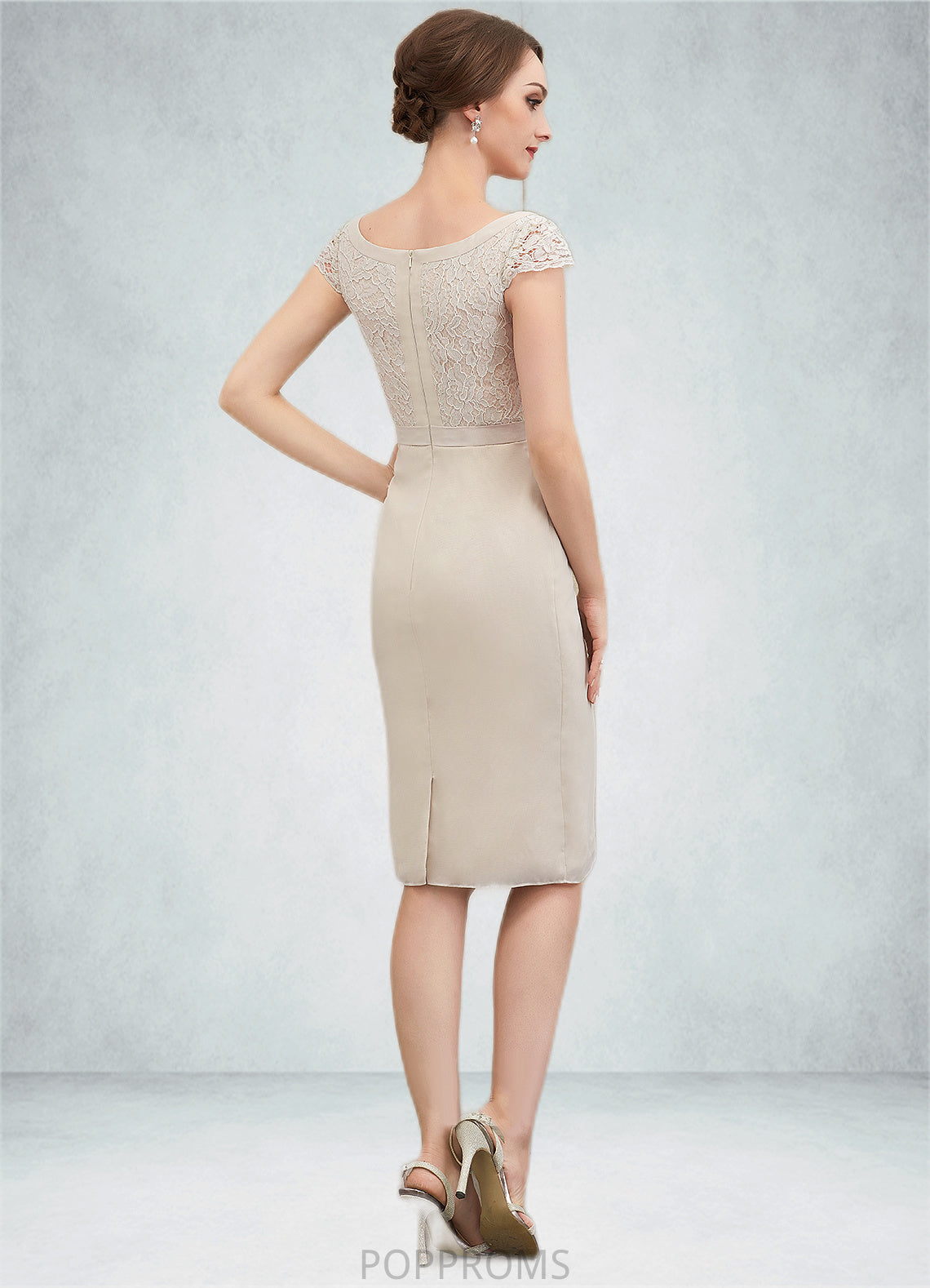 Azul Sheath/Column V-neck Knee-Length Chiffon Lace Mother of the Bride Dress With Bow(s) PP6126P0014924