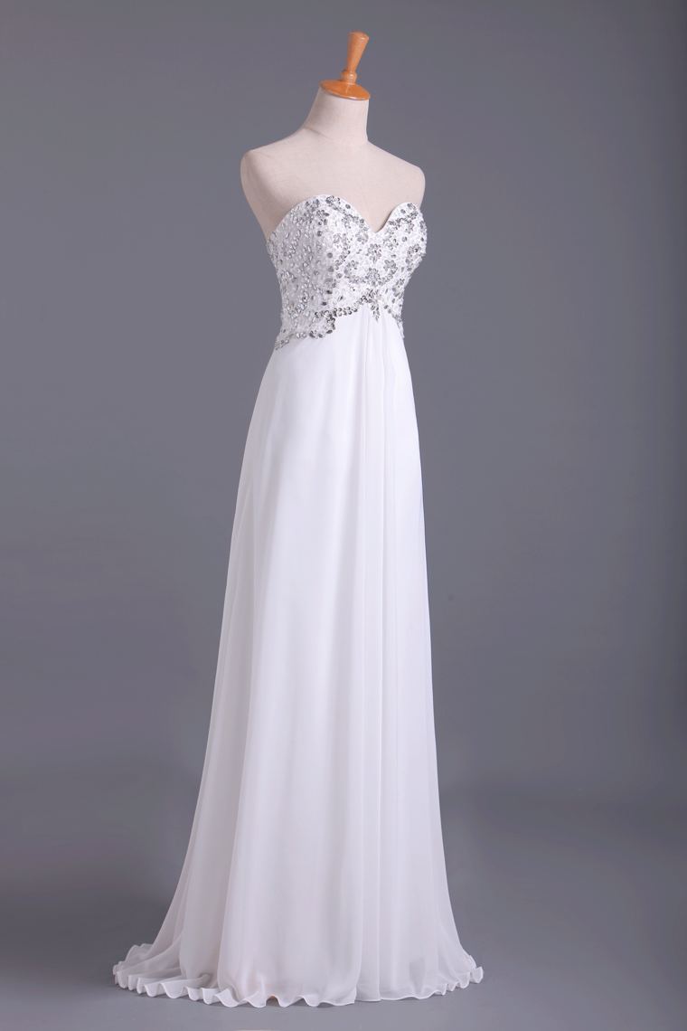 2024 Popular Prom Dresses Sweetheart Chiffon With Beading Floor Length White