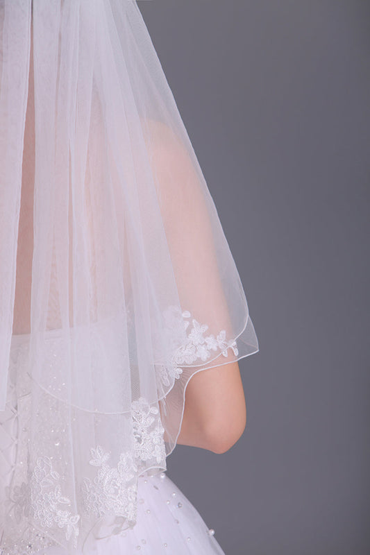 Attractive Two-Tier Elbow Length Bridal Veils With Applique