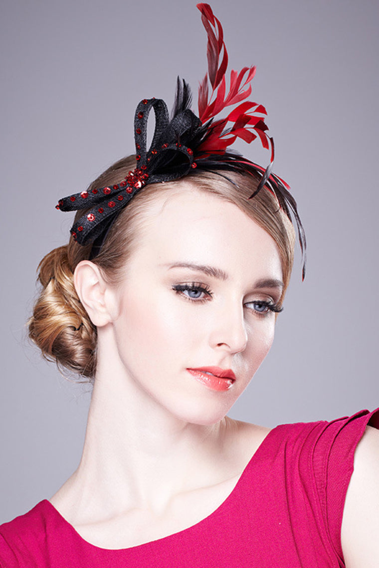 Ladies' Unique Cambric With Feather Fascinators