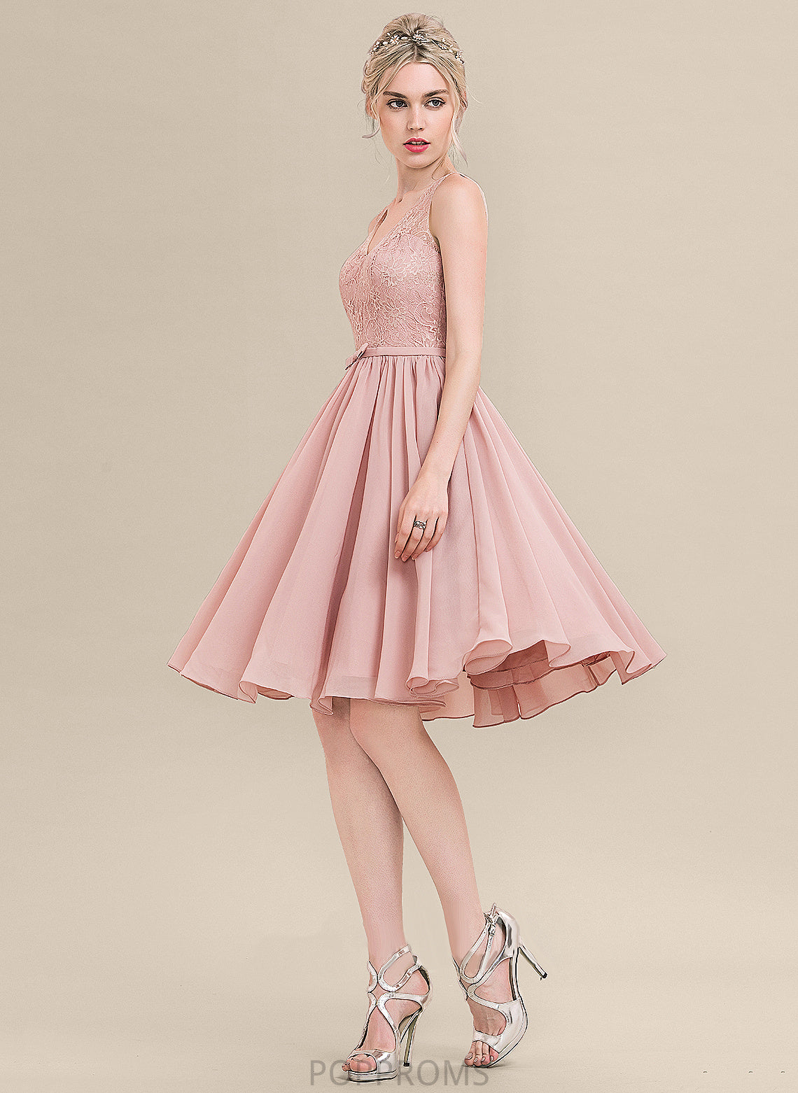 Lace V-neck Lace A-Line Bow(s) Chiffon Dress Lilith Homecoming Dresses Knee-Length With Homecoming