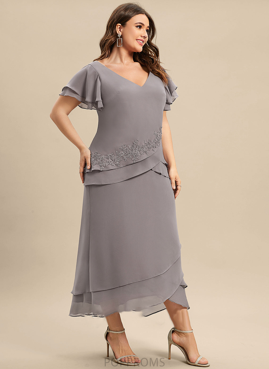 Sheath/Column Mother Abbigail Cascading Lace V-neck Asymmetrical Chiffon Dress Mother of the Bride Dresses With of the Ruffles Appliques Bride