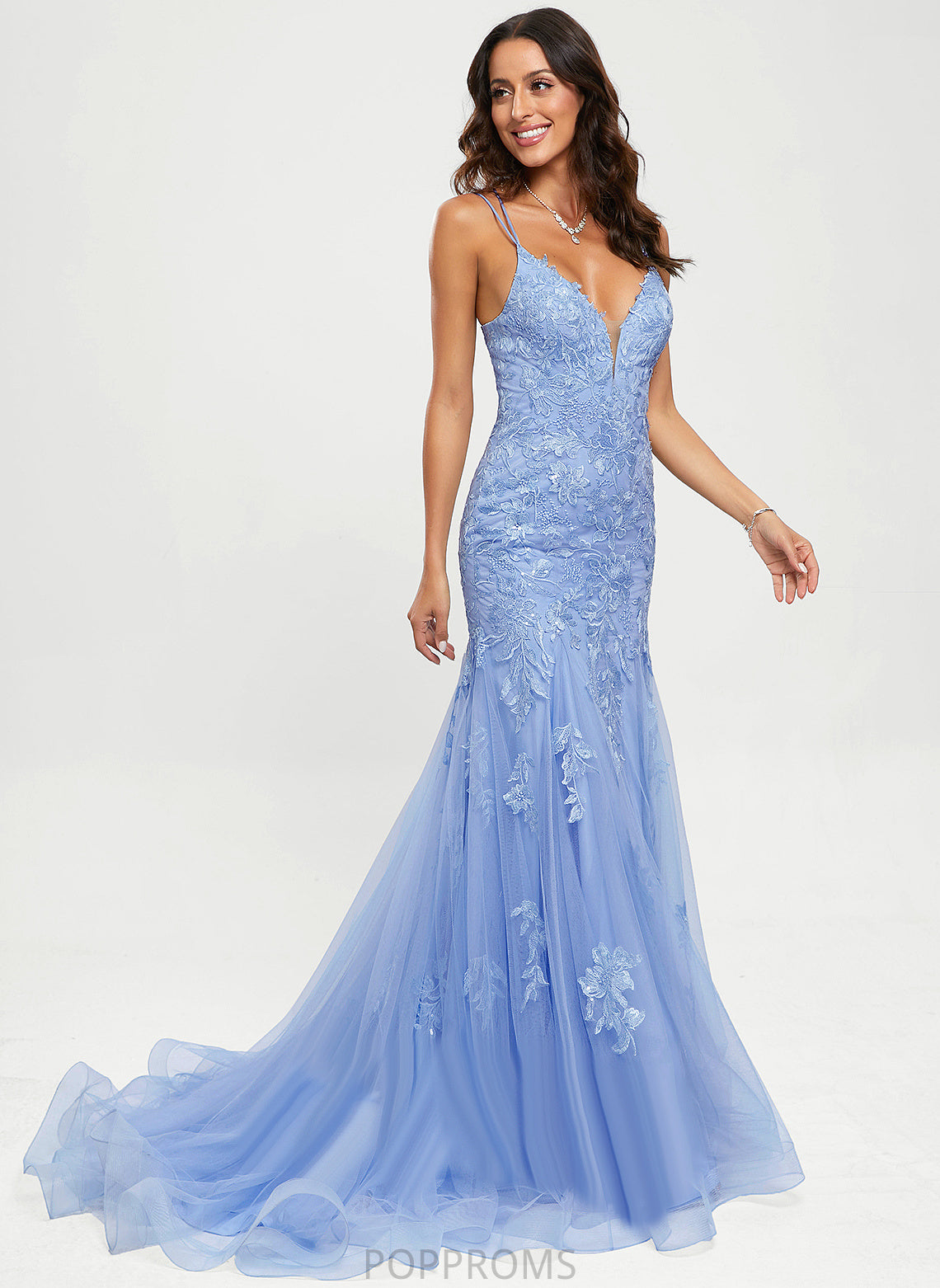 Sweep Damaris Tulle Lace With V-neck Train Trumpet/Mermaid Prom Dresses Sequins