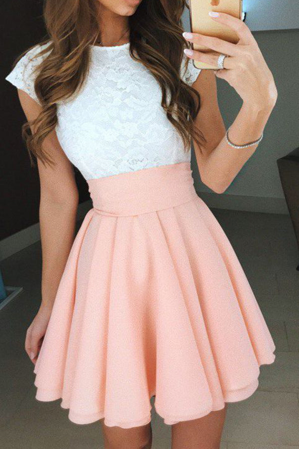 Elegant Short Sleeves Round Neck Knee Length Homecoming Dresses