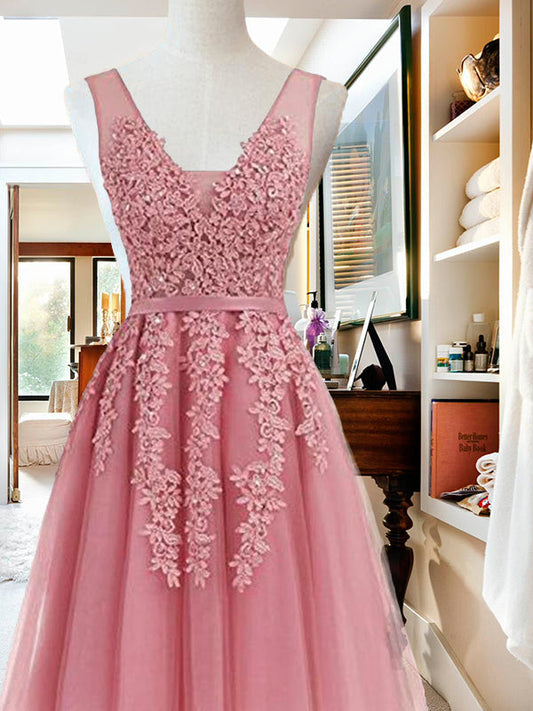 V Neck Callie Homecoming Dresses Sleeveless Applique Tulle Beading