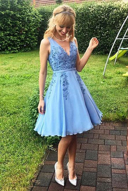 Homecoming Dresses A Line Chiffon Luz Deep V Neck Sleeveless Blue Appliques Pleated