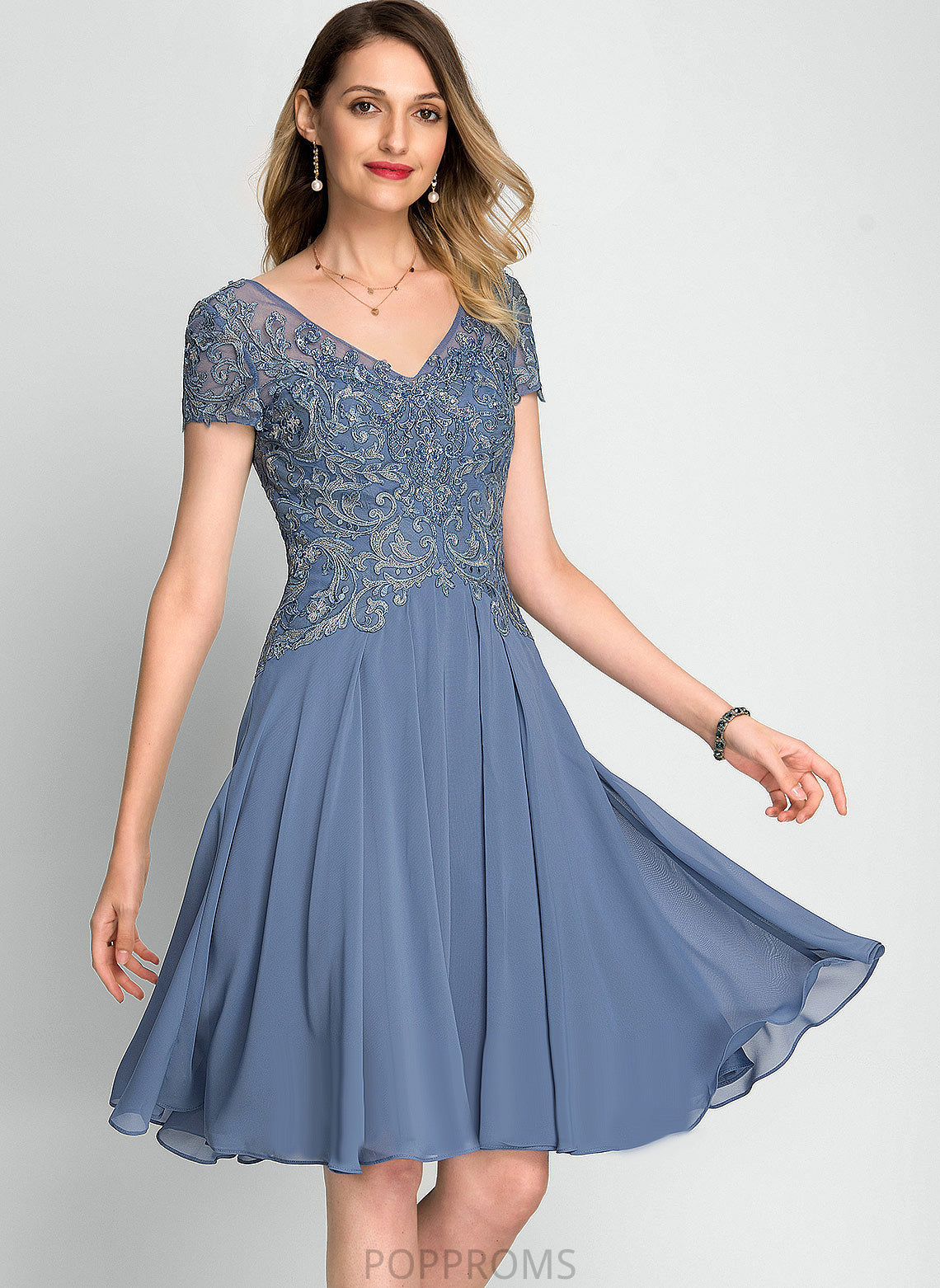 V-neck Chiffon With Sequins Beading A-Line Knee-Length Lace Cocktail Dresses Cocktail Judith Dress