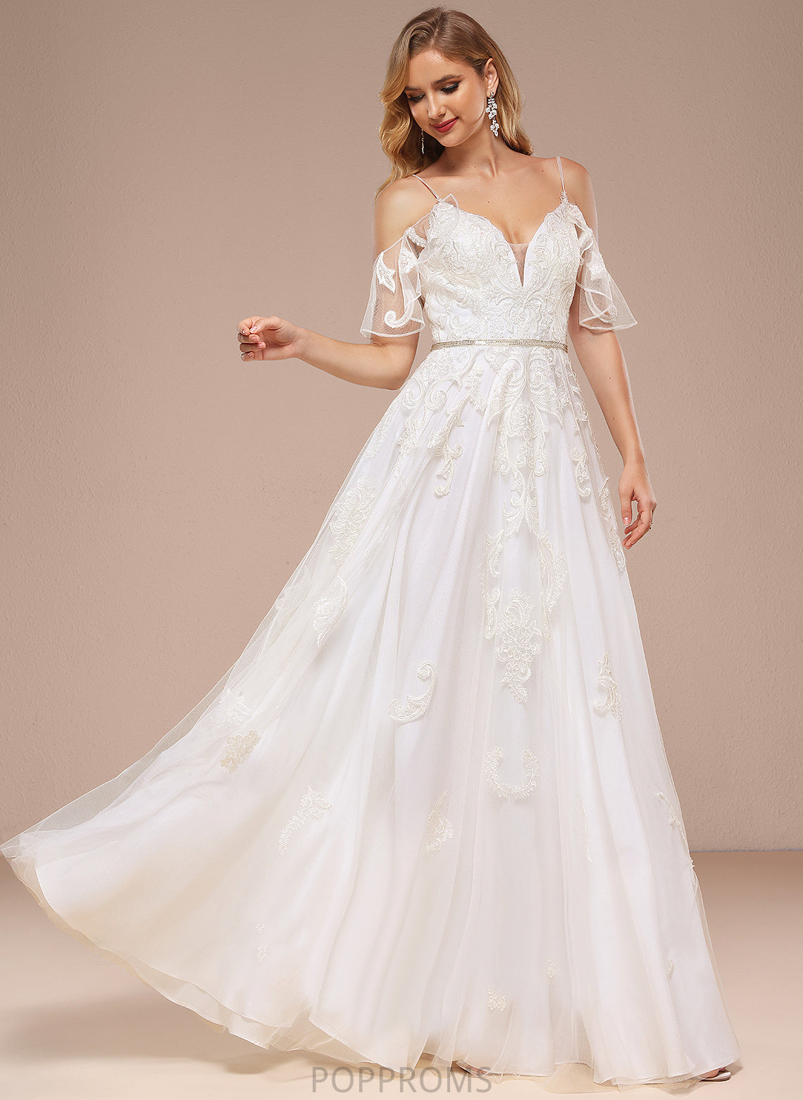 Floor-Length Wedding Tulle Lace Savanna Wedding Dresses With Sequins A-Line Shoulder Cold Dress Beading