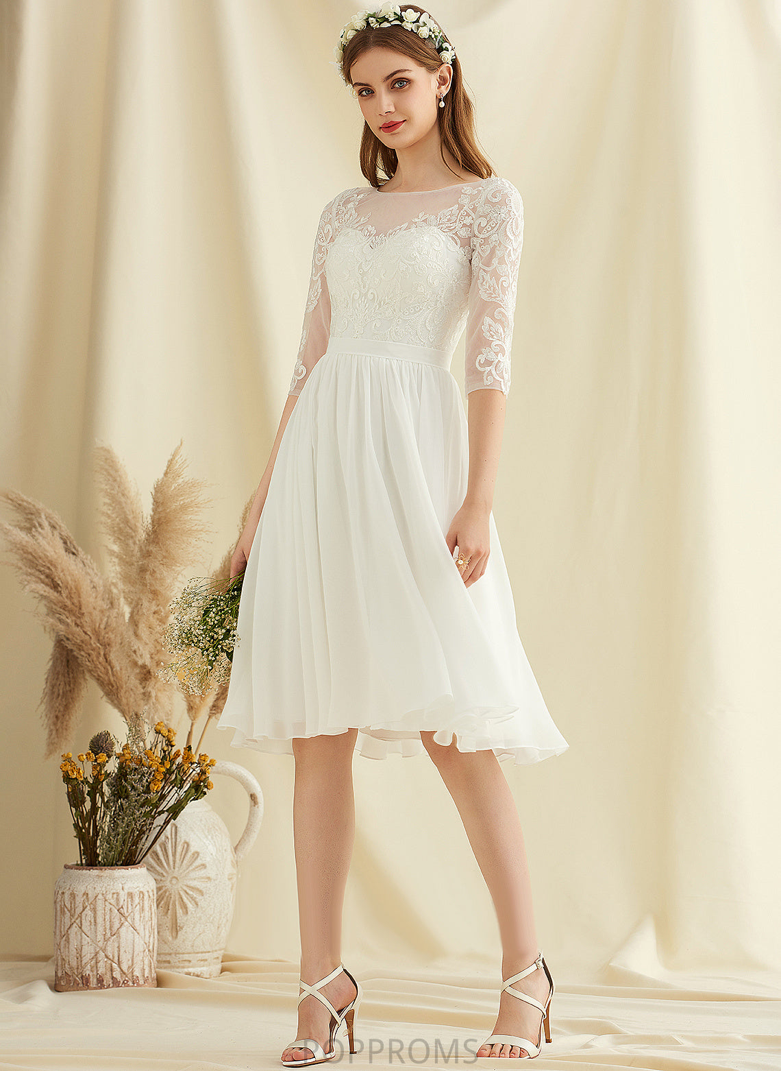 Sequins Chiffon With Wedding A-Line Knee-Length Lana Lace Scoop Neck Wedding Dresses Dress