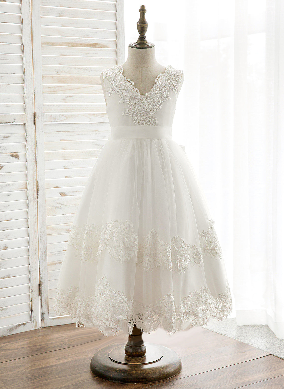 Bow(s)/V With Flower Girl Dresses A-Line Dress Tea-length Girl V-neck Kasey Back Sleeveless Tulle/Lace - Flower