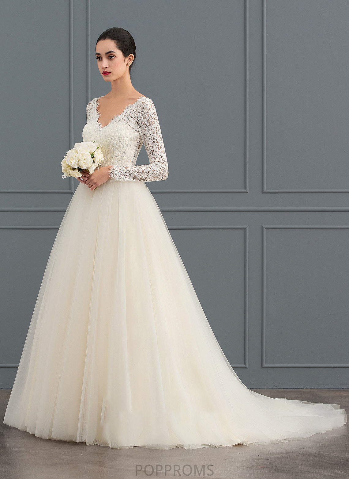 Wedding Dresses Tulle Court Ball-Gown/Princess Lace Wedding V-neck Train Jazmine Dress