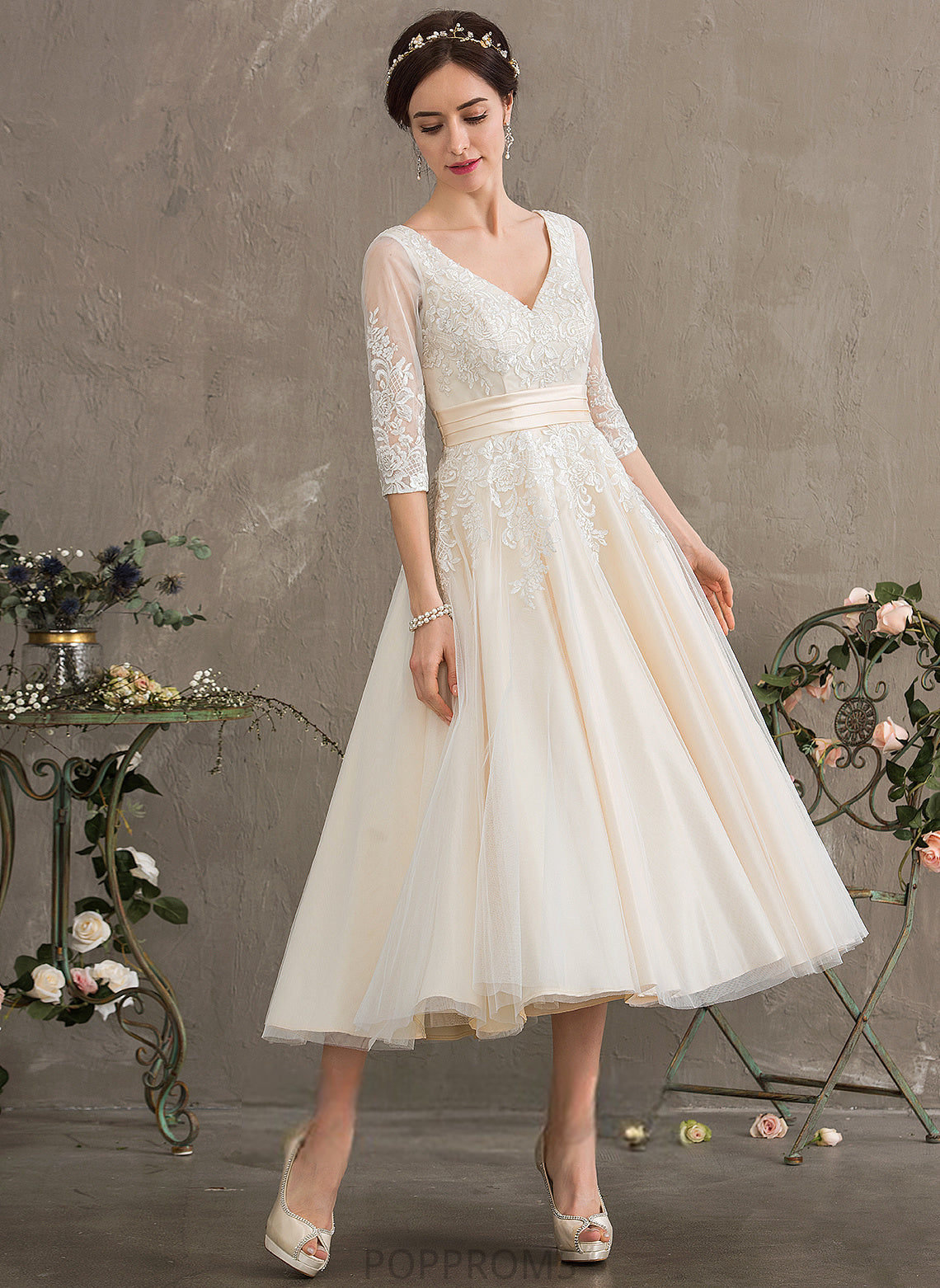 Ball-Gown/Princess Dress Lace V-neck Wedding Wedding Dresses Meredith Tulle Tea-Length