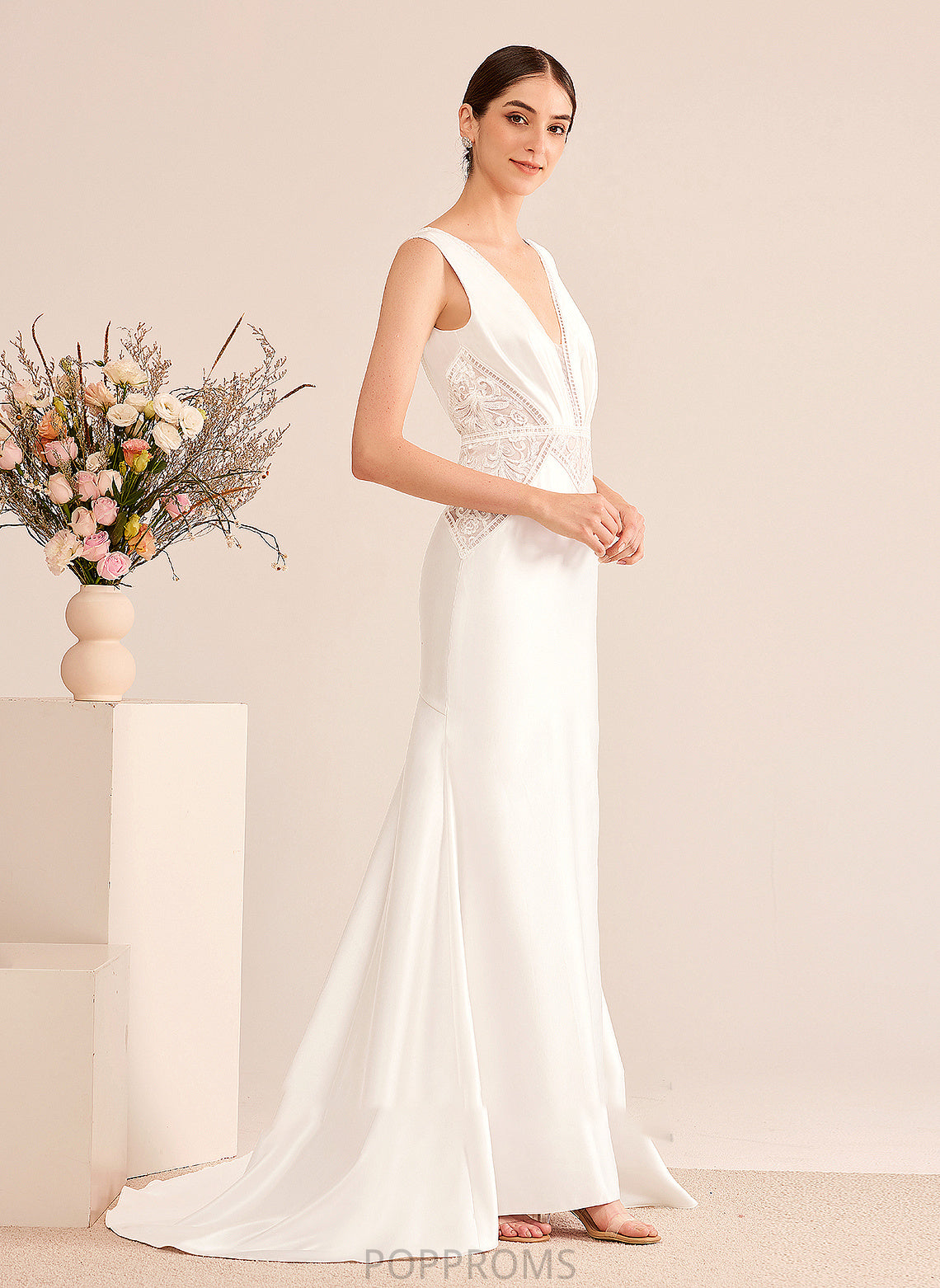 Sequins Court With Train Trumpet/Mermaid Dress Wedding Dresses Wedding V-neck Hallie