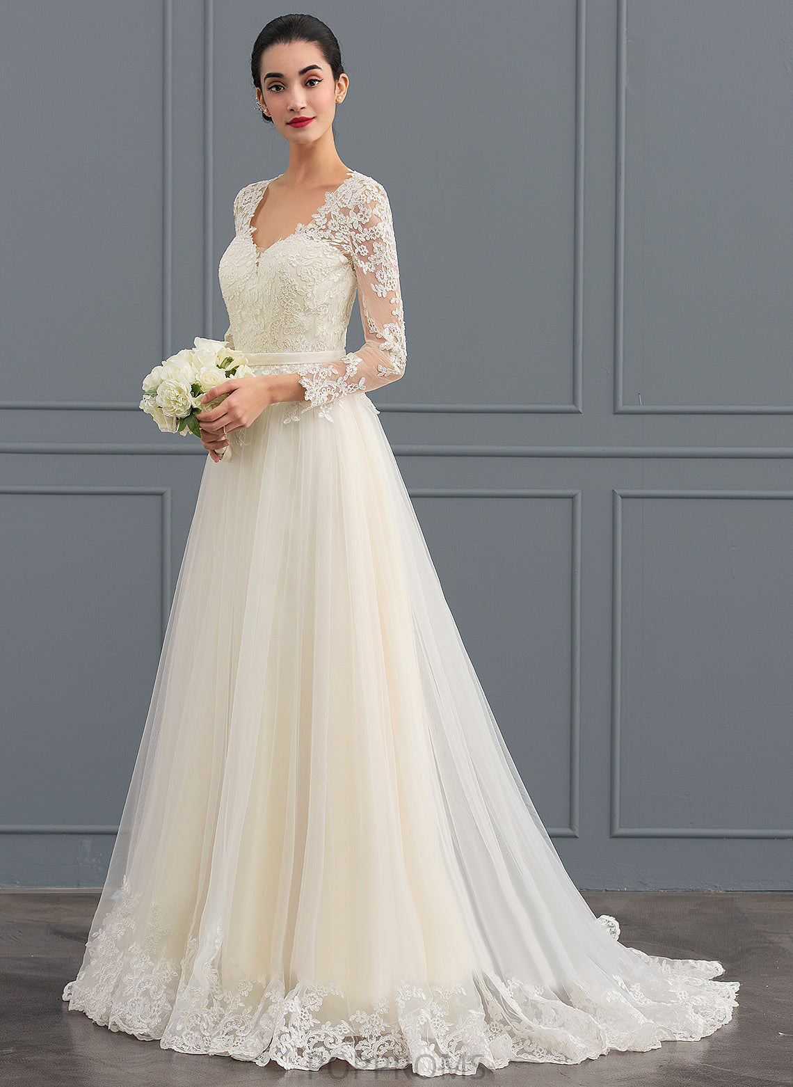 Dress Ball-Gown/Princess V-neck Lace Wedding Dresses Sweep Tulle Train Wedding Blanche