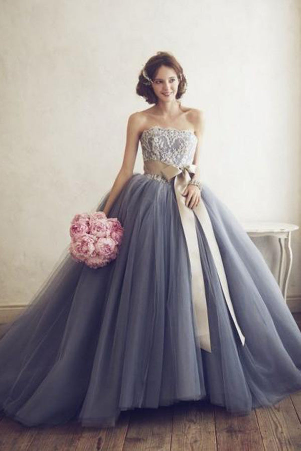 Elegant Sleeveless Lace Appliques Tulle Strapless With Bowknot Ball Gown Prom Dresses