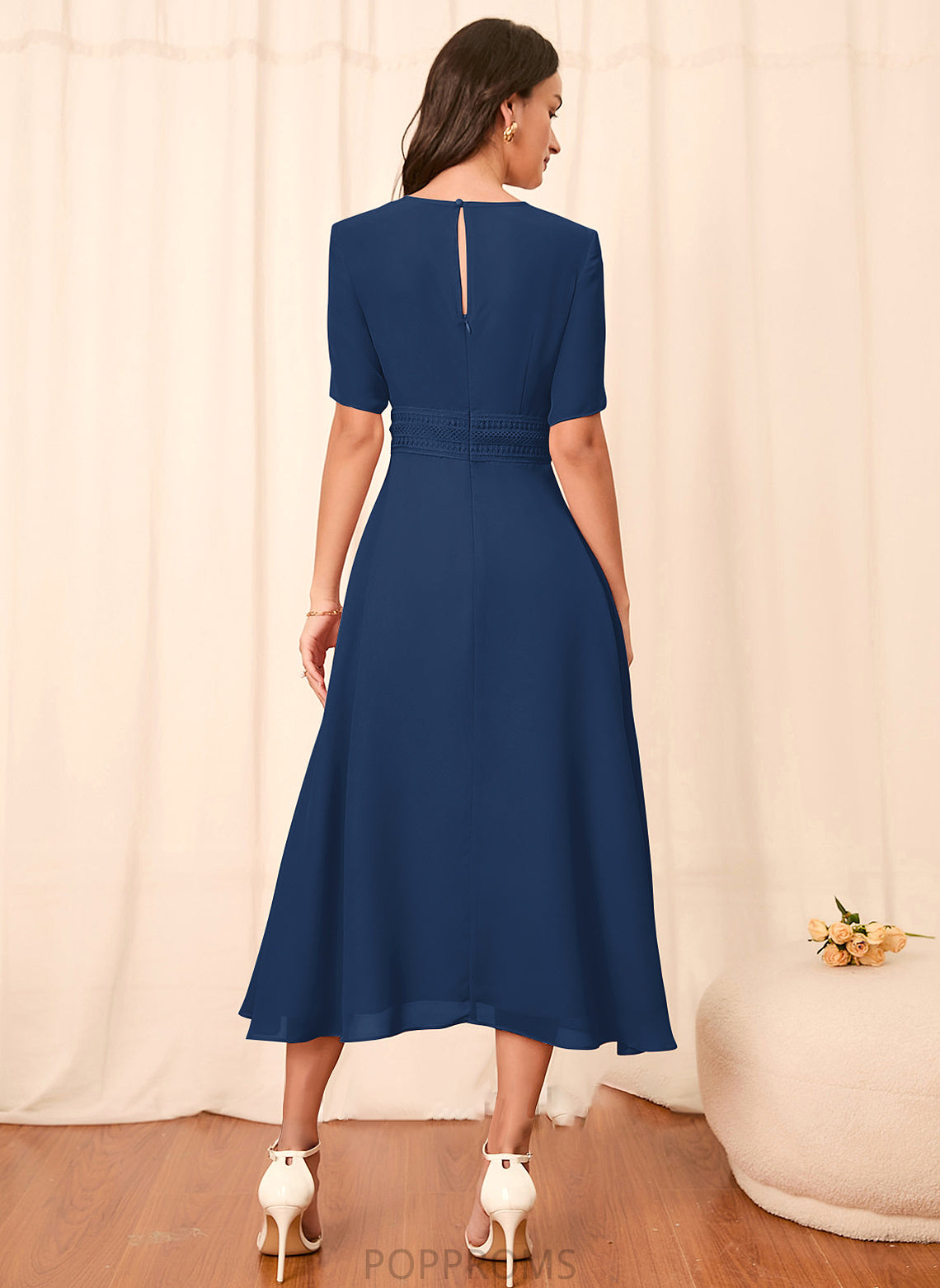 Fabric Straps Knee-Length Length Sleeve Silhouette Sleeves A-Line Mira Natural Waist V-Neck Sleeveless Bridesmaid Dresses