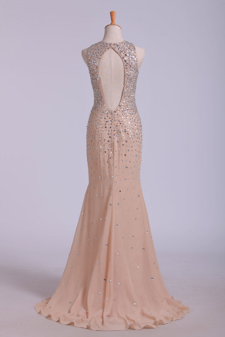 2024 Scoop Prom Dresses Sheath/Column With Beads Chiffon Sweep Train