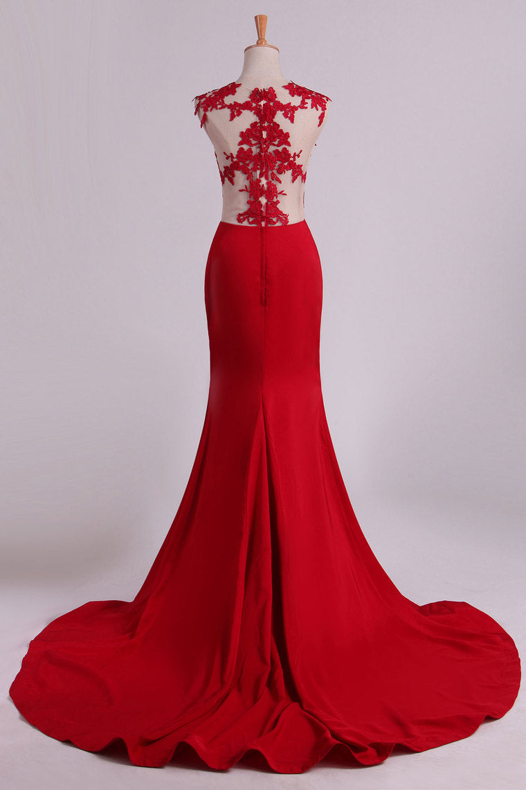 2024 Red Scoop Mermaid Prom Dresses With Applique