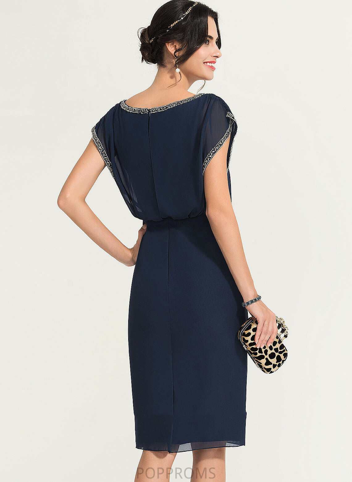 Amiya Chiffon Cocktail Dresses Beading Cocktail Scoop Sheath/Column Neck Knee-Length With Dress