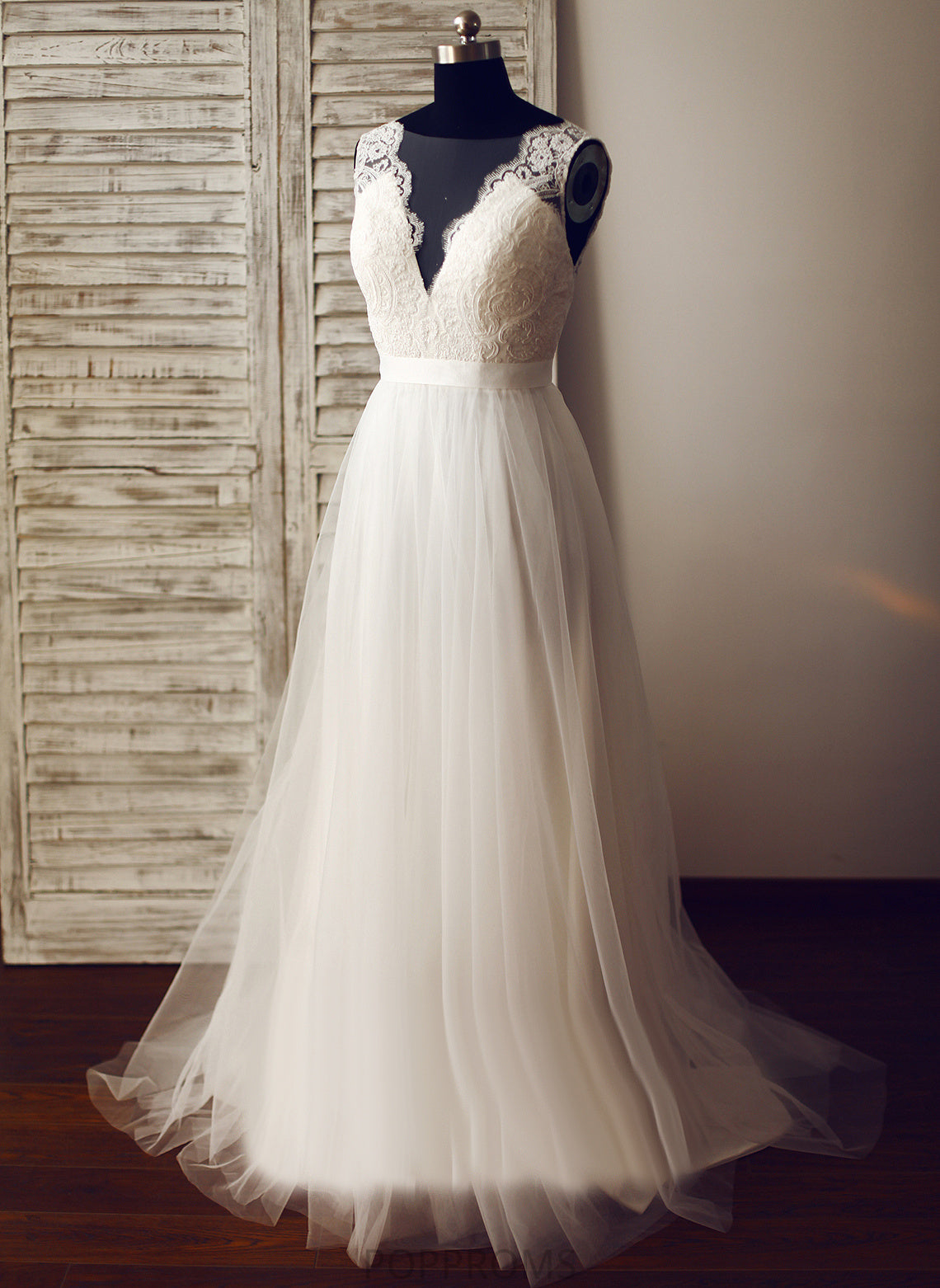 V-neck Wedding Dresses Tulle Sabrina Wedding A-Line Lace Train Sweep Dress