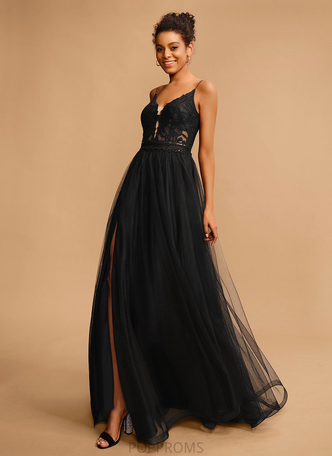 Prom Dresses Lace Floor-Length Ball-Gown/Princess Pearl V-neck Tulle Sequins With