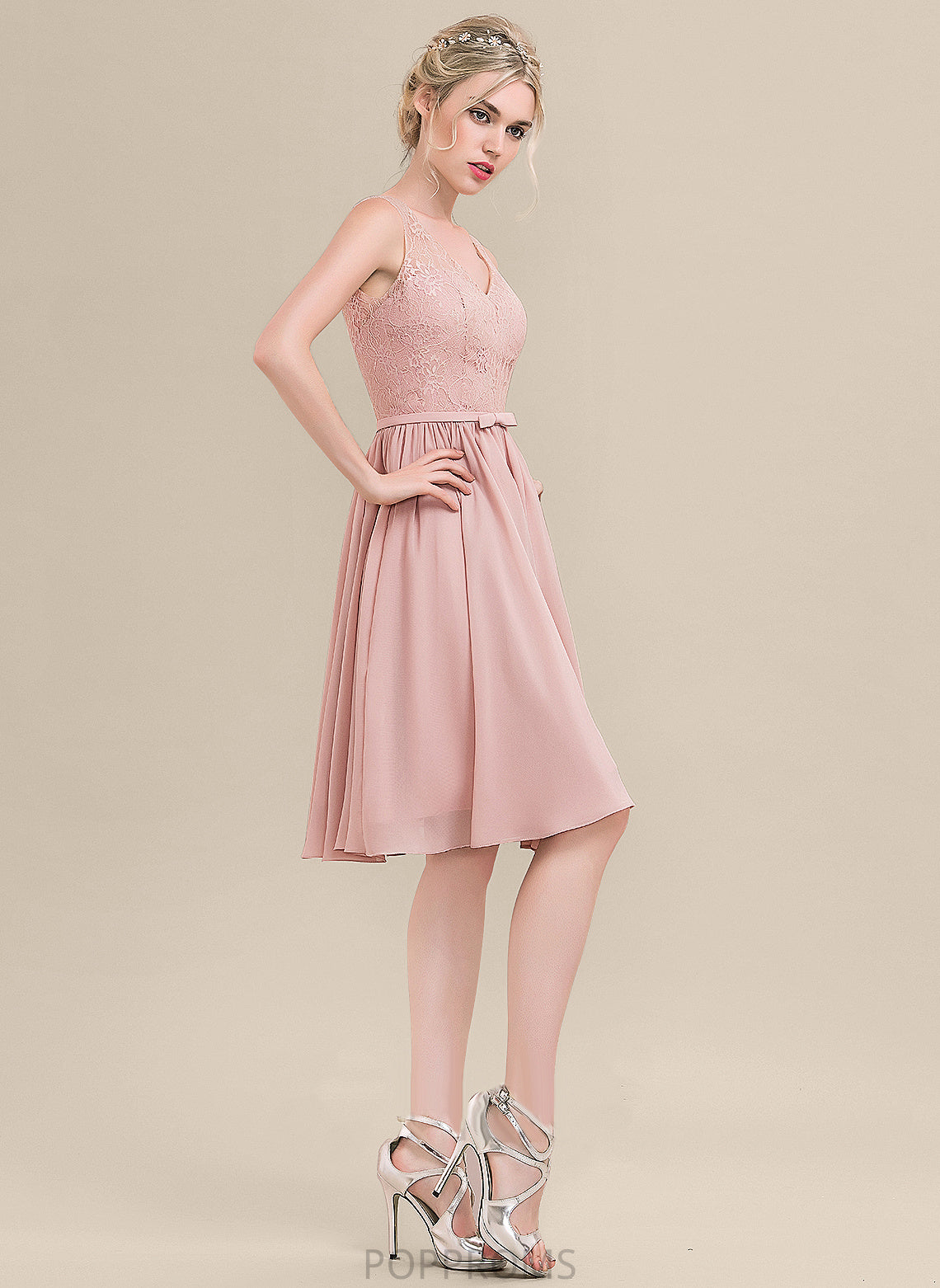 Lace V-neck Lace A-Line Bow(s) Chiffon Dress Lilith Homecoming Dresses Knee-Length With Homecoming