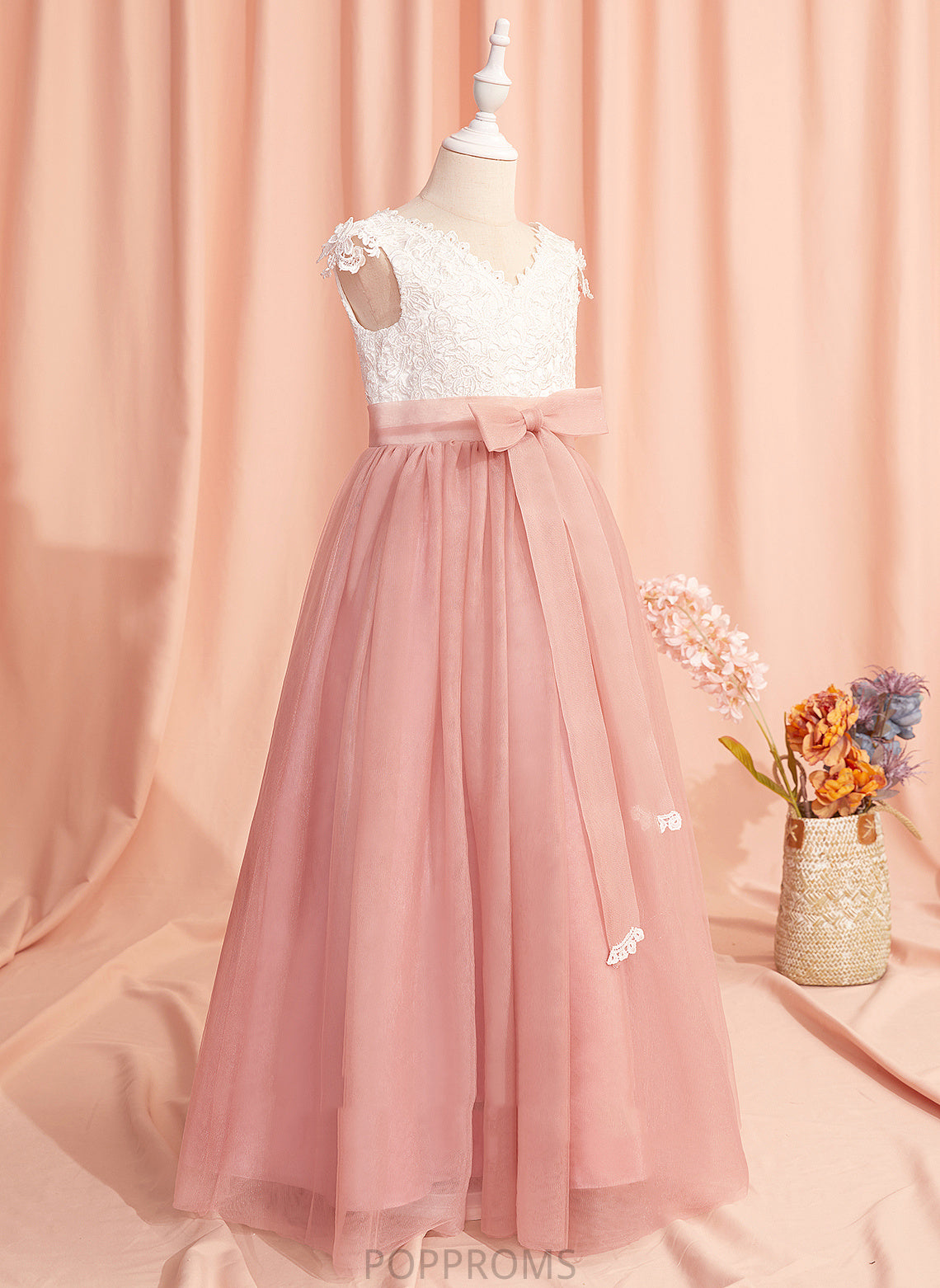 Back Girl With Dress Ball-Gown/Princess Lyric Flower Floor-length V-neck Tulle Sash/Bow(s)/V Short - Sleeves Flower Girl Dresses