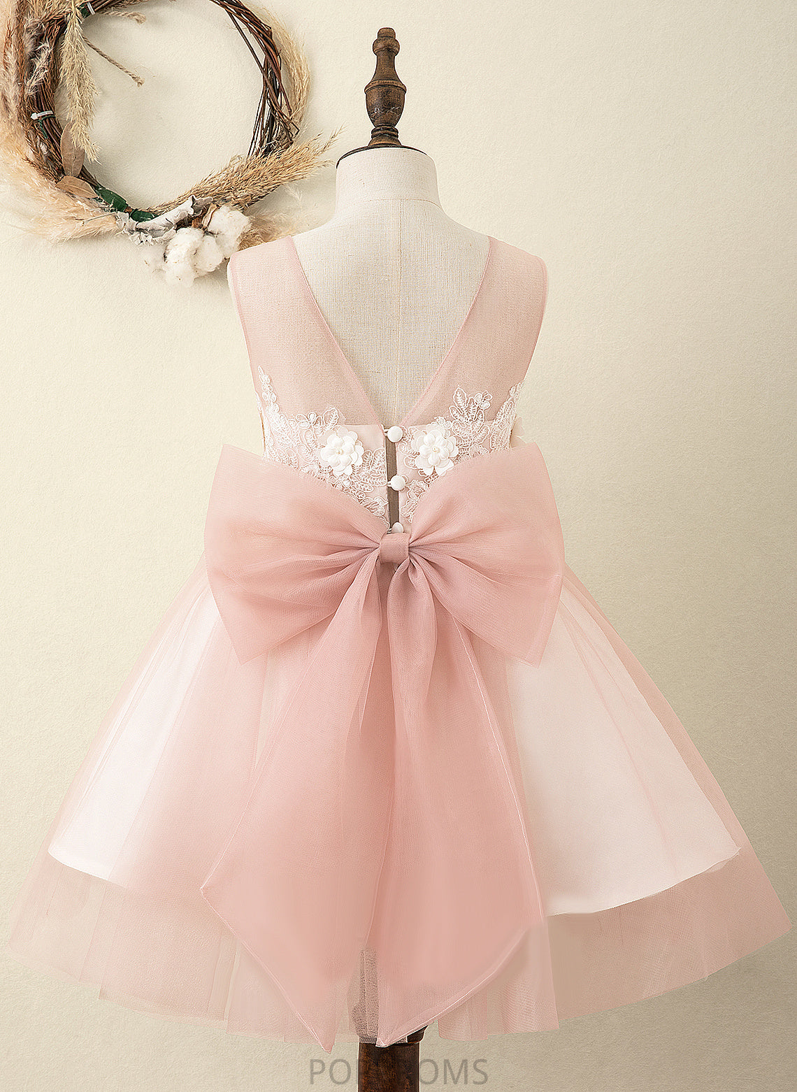 With Flower Girl Dresses Flower Bow(s)/V - Dress A-Line Back Girl Sleeveless Scoop Satin/Tulle Neck Knee-length Emilie