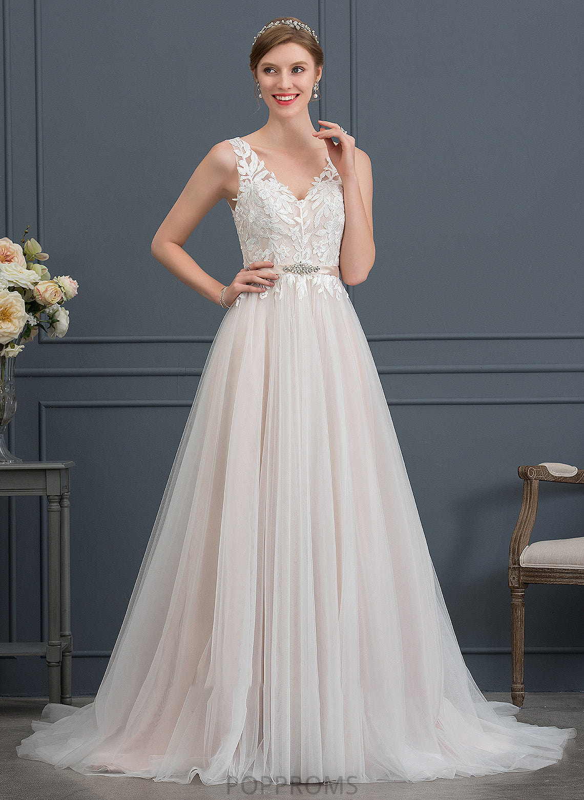 With Wedding Dresses V-neck Wedding Tulle Beading Maya Court Train Dress A-Line