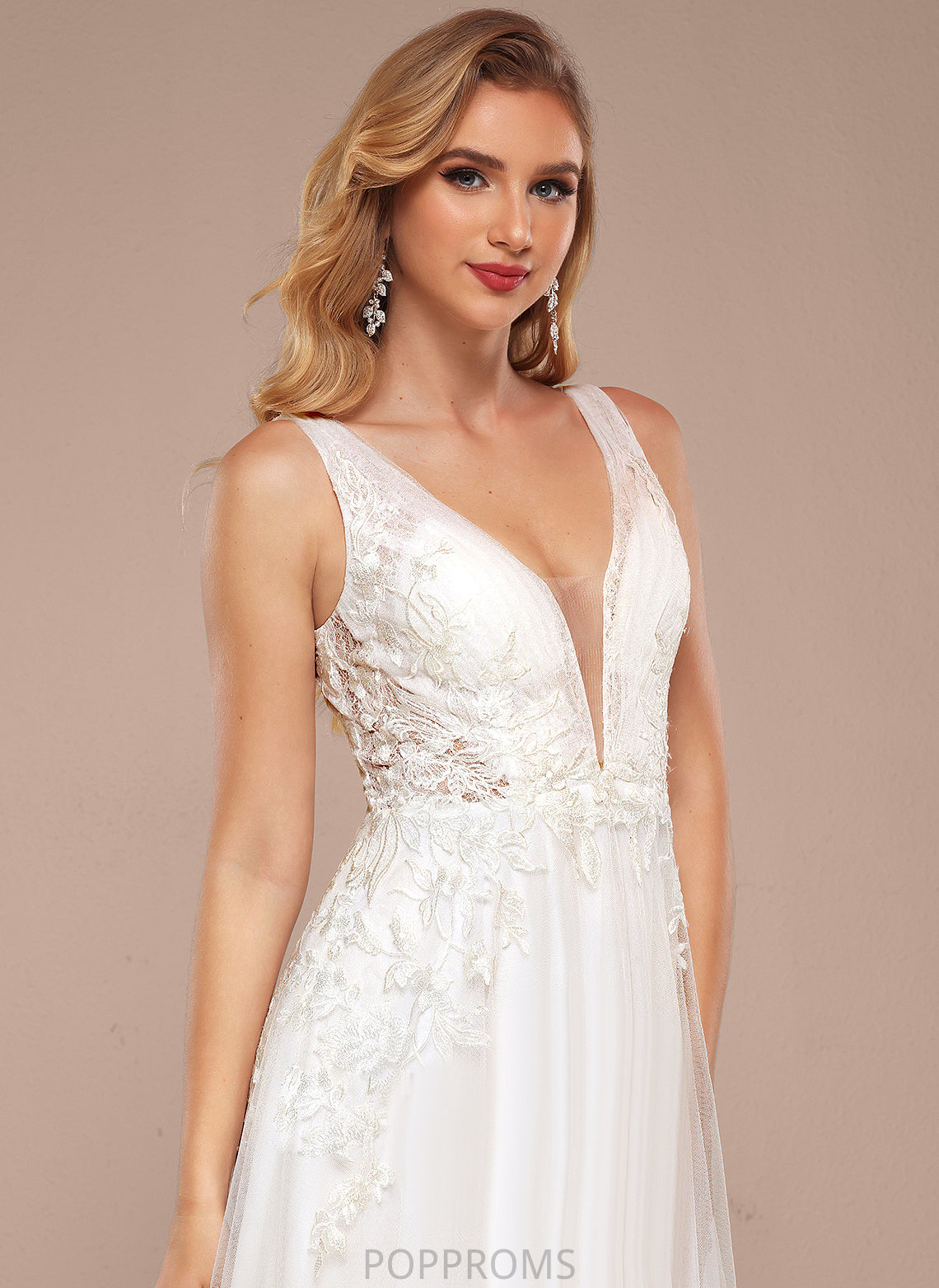 A-Line Dress Train Wedding Dresses Sweep Lace Sequins V-neck Wedding Margery With Tulle