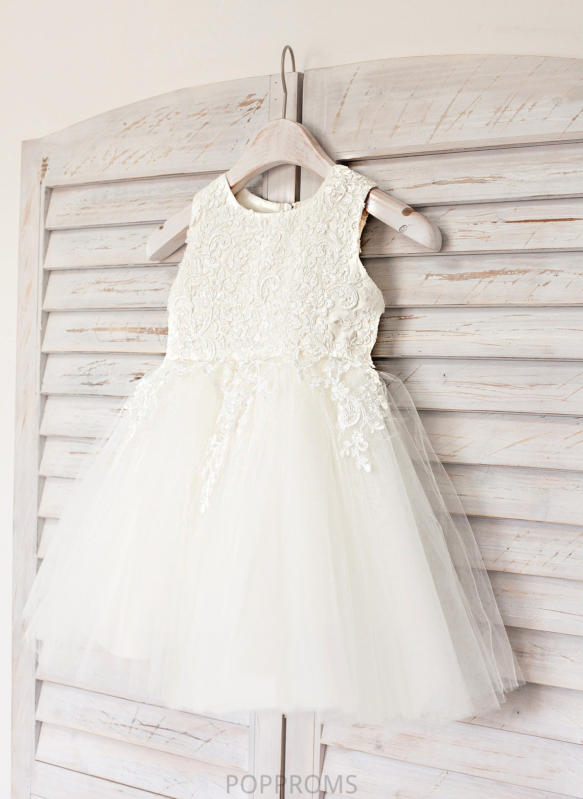 Gianna Neck With Flower Girl Dresses Scoop Lace A-Line Flower Knee-length - Sleeveless Dress Satin/Tulle Girl