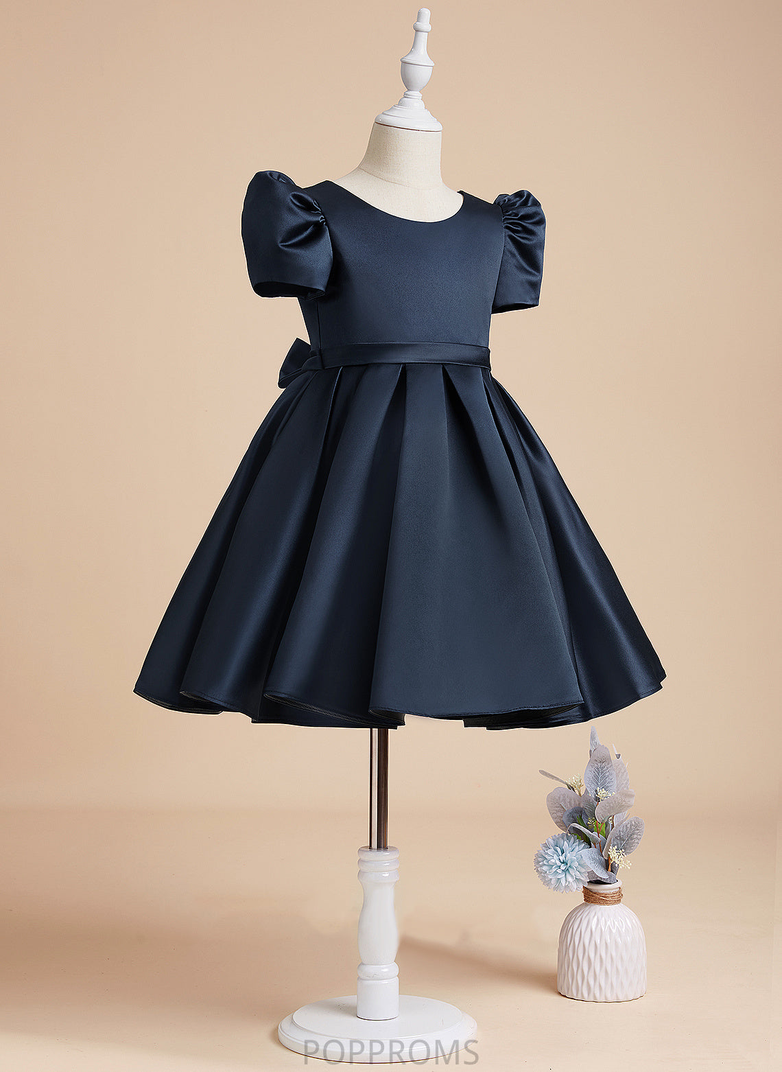 Scoop Short Flower A-Line Dress Flower Girl Dresses Elle Satin Knee-length Sleeves Girl Neck -