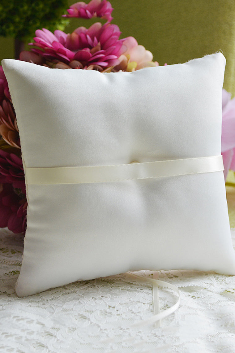 Ring Pillow In Lace With Ribbons And Pearl