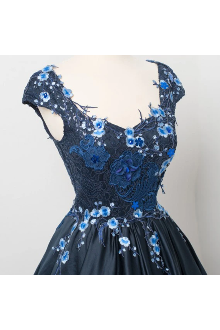 Elegant Dark Navy Cap Sleeves A Line Long Prom Gown With Appliques