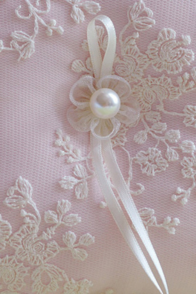 Ring Pillow In Lace With Ribbons And Pearl