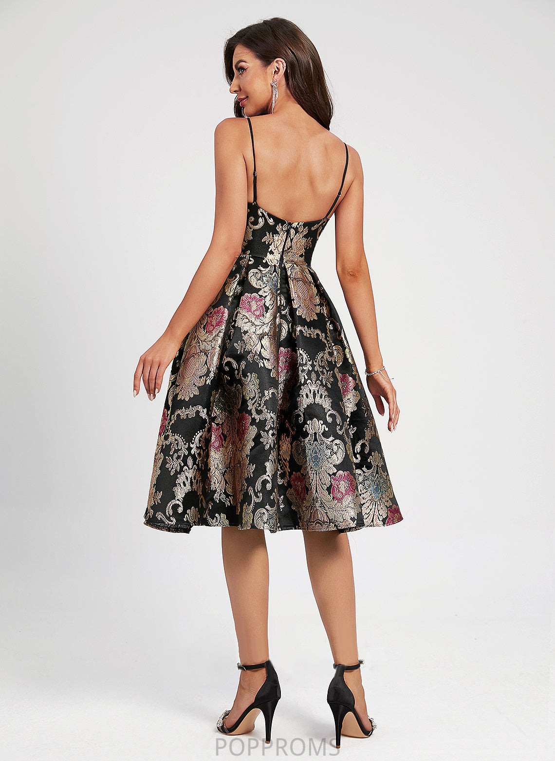 Flower(s) V-neck Dress With Homecoming Aniyah Knee-Length Lace A-Line Homecoming Dresses