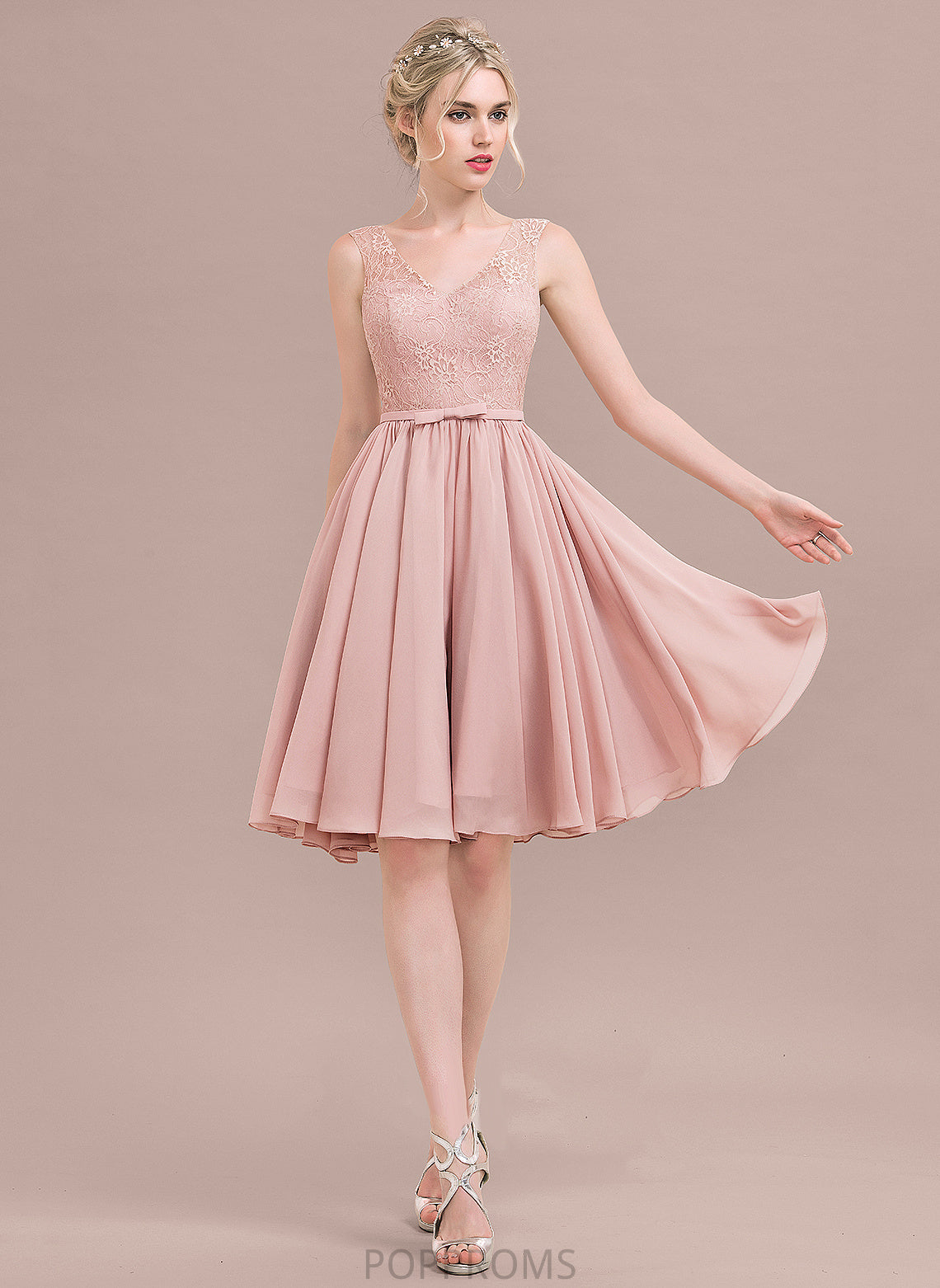 Lace V-neck Lace A-Line Bow(s) Chiffon Dress Lilith Homecoming Dresses Knee-Length With Homecoming