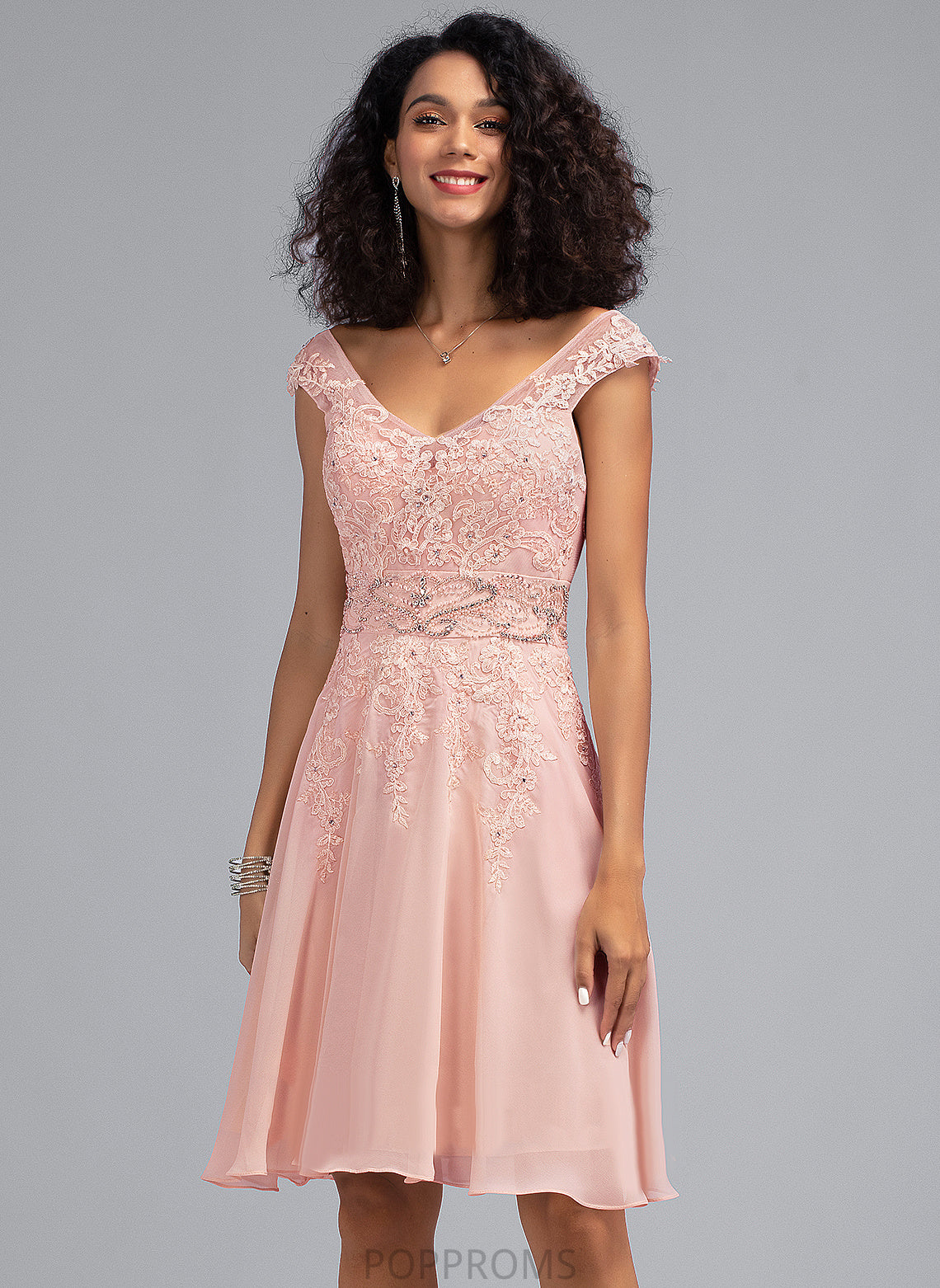 Beading Knee-Length Dress Chiffon Lace A-Line Veronica Cocktail Cocktail Dresses With V-neck Lace