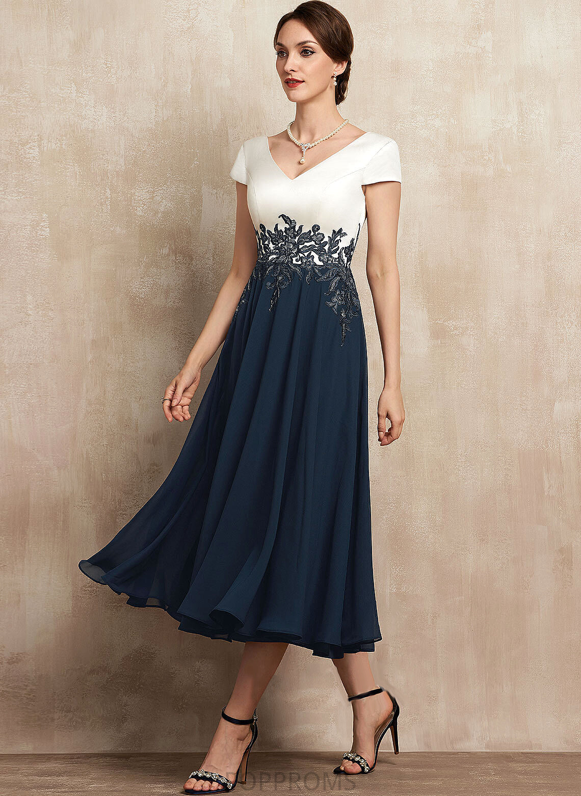 Satin Chiffon Lace Cocktail Dresses Cocktail Dress A-Line Logan V-neck Tea-Length