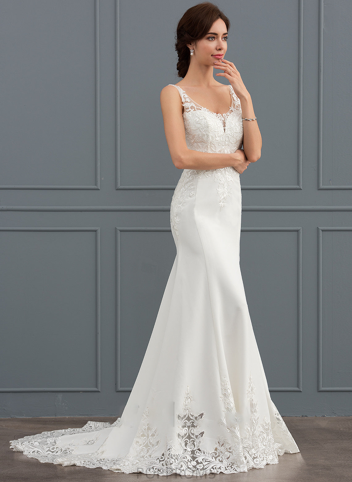 Stretch Lace Court Crepe Wedding Dresses V-neck With Sequins Trumpet/Mermaid Wedding Train Dress Nylah