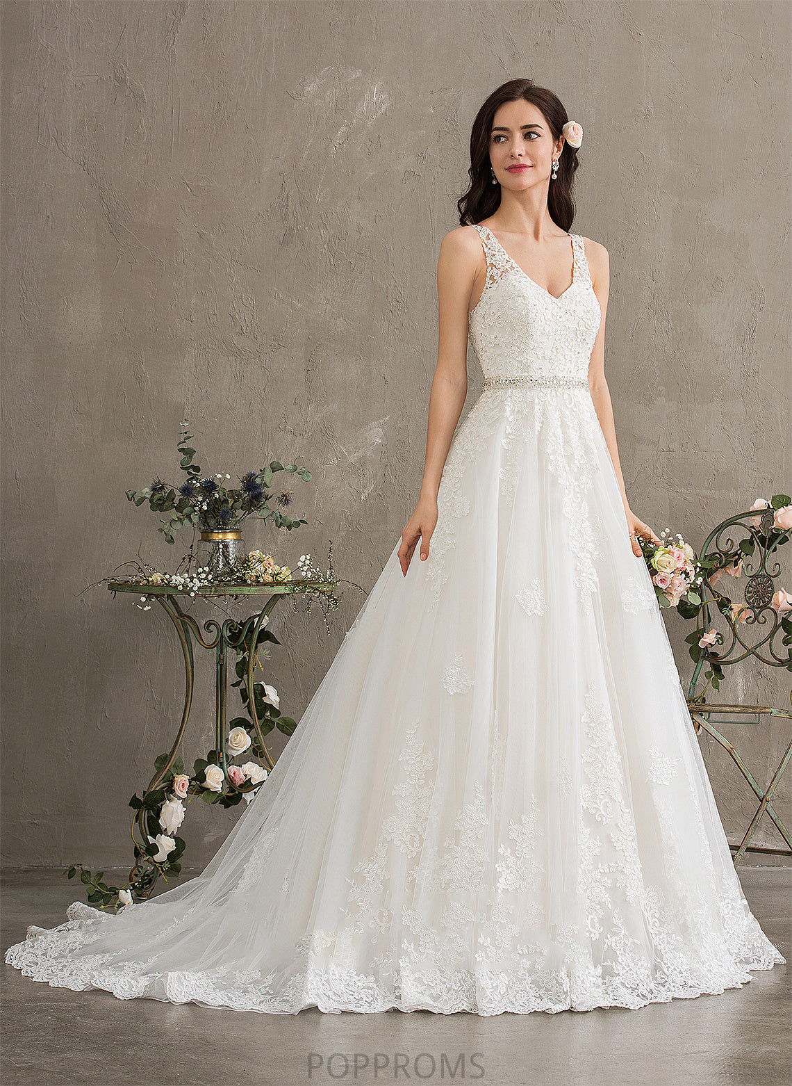 Wedding Train Dress Wedding Dresses With Ball-Gown/Princess V-neck Tulle Court Sequins Beading Charlie