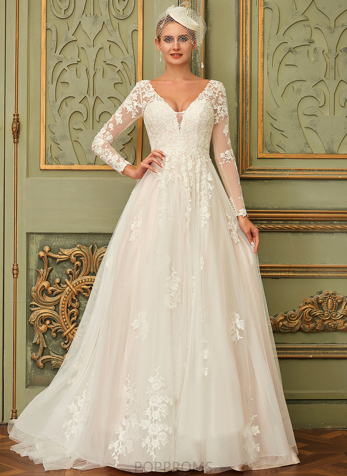 Lace Wedding Tulle Dress Katharine Court V-neck Ball-Gown/Princess Train Wedding Dresses