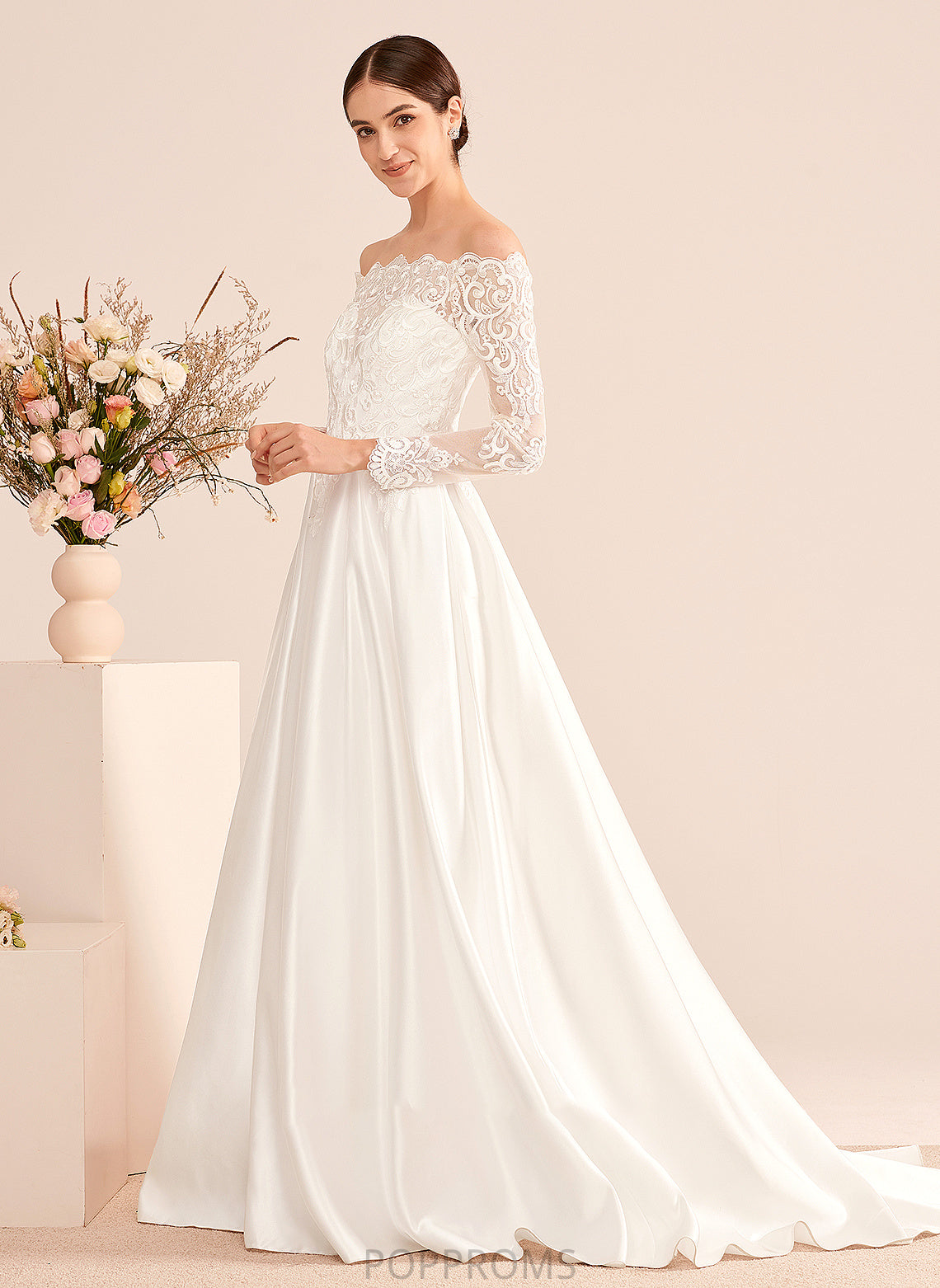 Ball-Gown/Princess Wedding Dresses With Off-the-Shoulder Wedding Court Lace Dress Train Yamilet