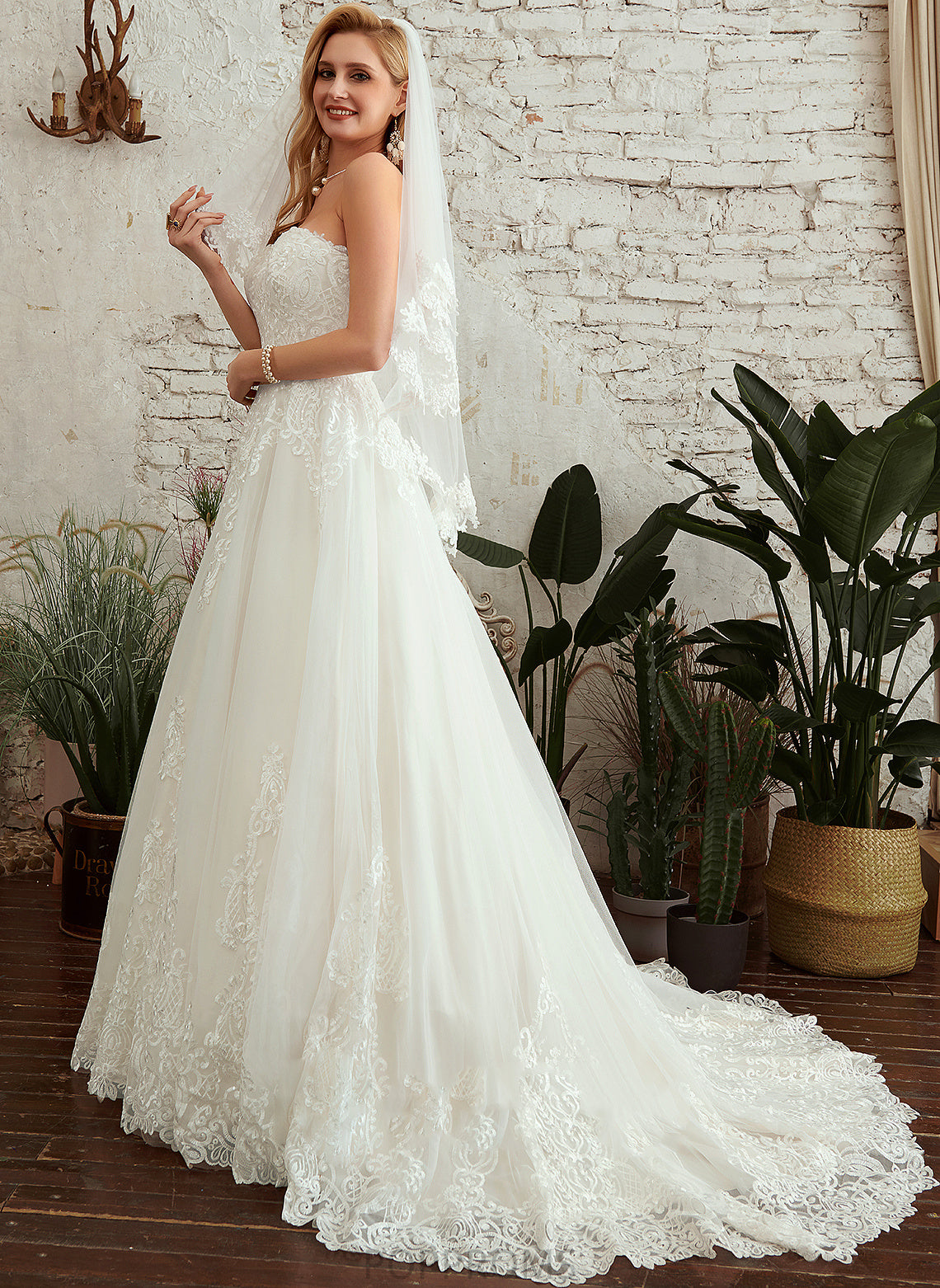 Lace Sweetheart With Tulle Dress Wedding A-Line Leilani Train Wedding Dresses Court