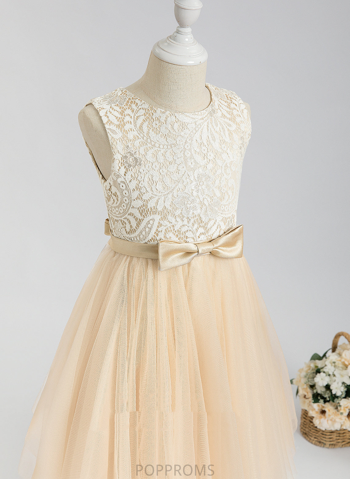 Sleeveless Scalloped Neck Flower Flower Girl Dresses Ciara With - Tulle Lace/Bow(s) A-Line Dress Tea-length Girl