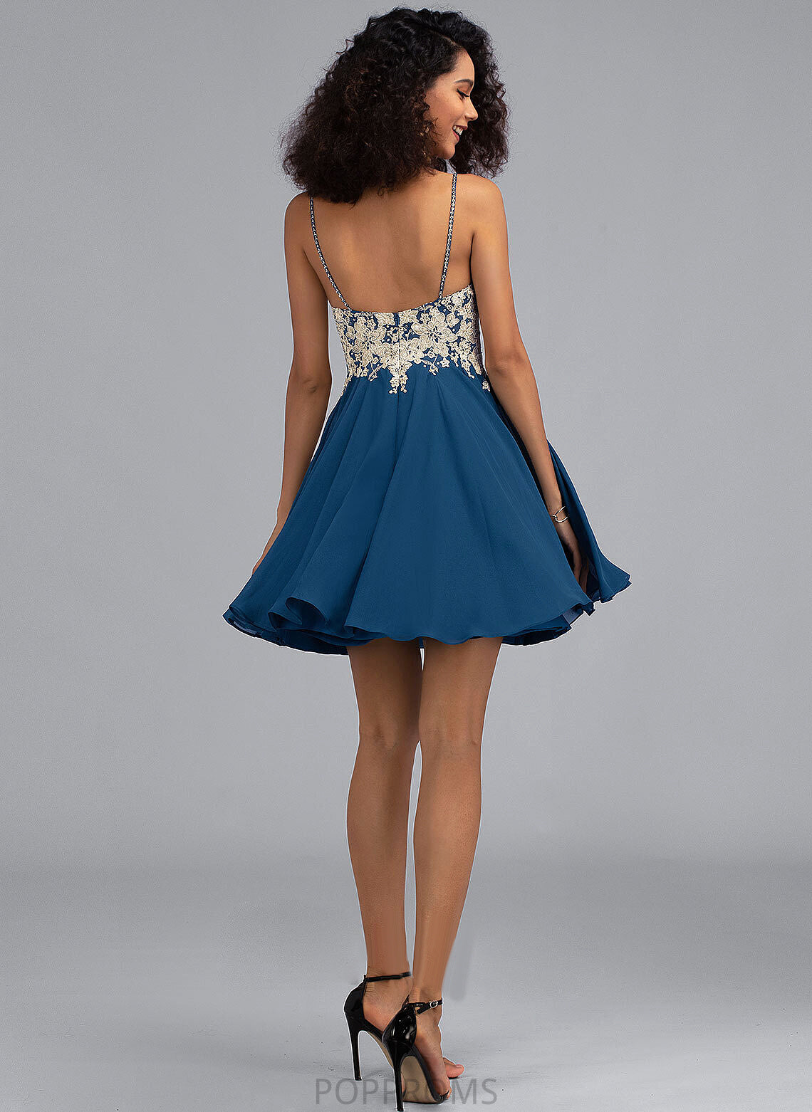 A-Line Homecoming Dresses Short/Mini Chiffon Olga Dress V-neck Beading With Lace Homecoming