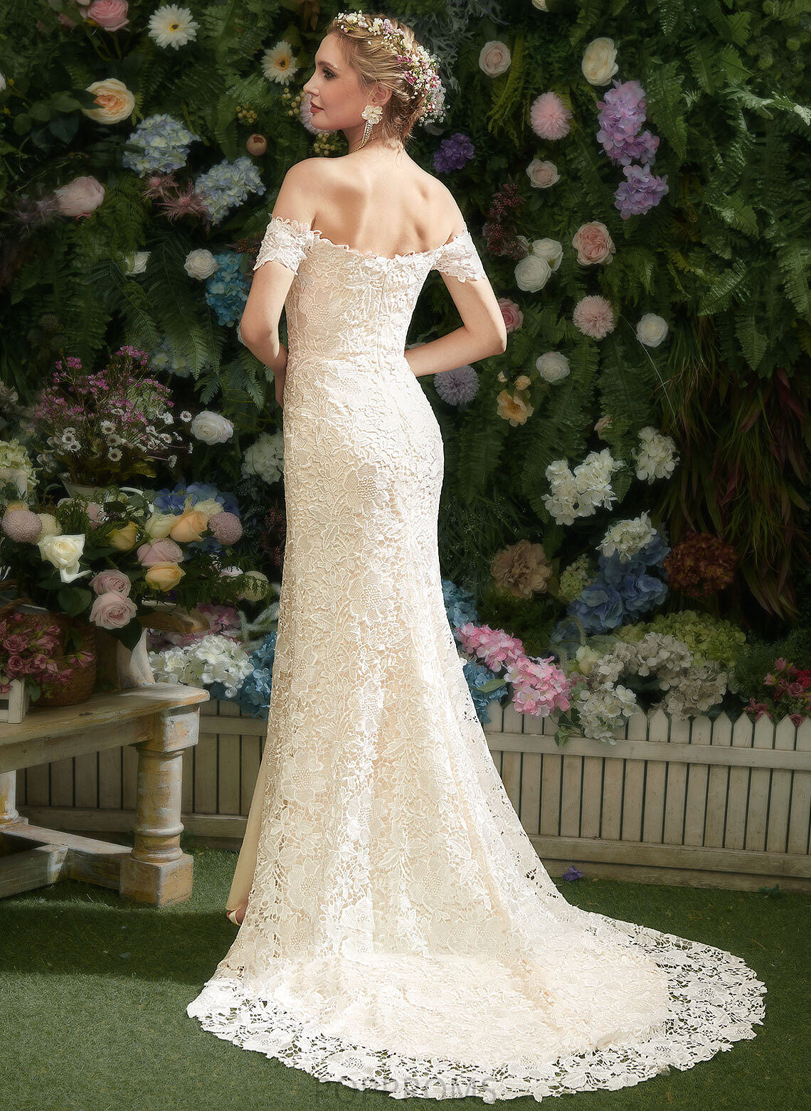 Lilyana Court Dress With Trumpet/Mermaid Wedding Dresses Train Split Off-the-Shoulder Lace Wedding Front